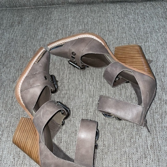 New Jeffrey Campbell Emilia Buckle Cutout Boot women size 5.5 - Picture 3 of 8